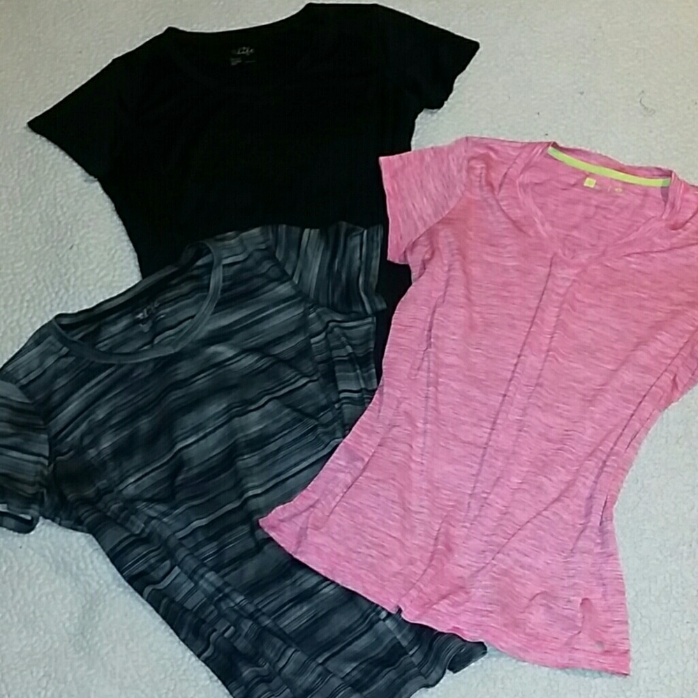 Workout compression shirts Sz. L